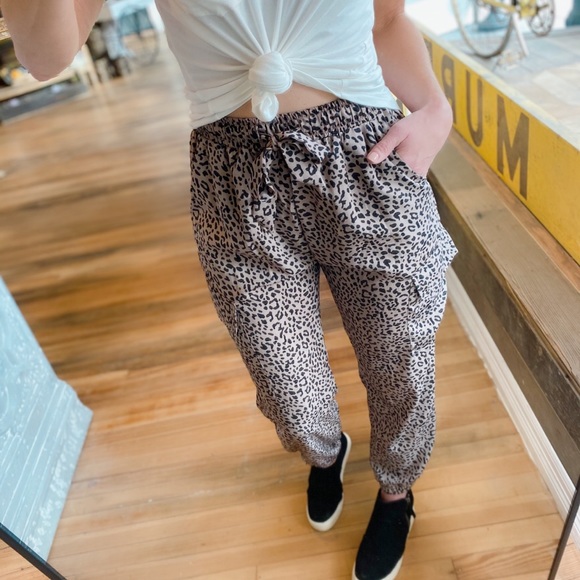 WISHING YOU THE BEST CHEETAH JOGGERS - Picture 12 of 14